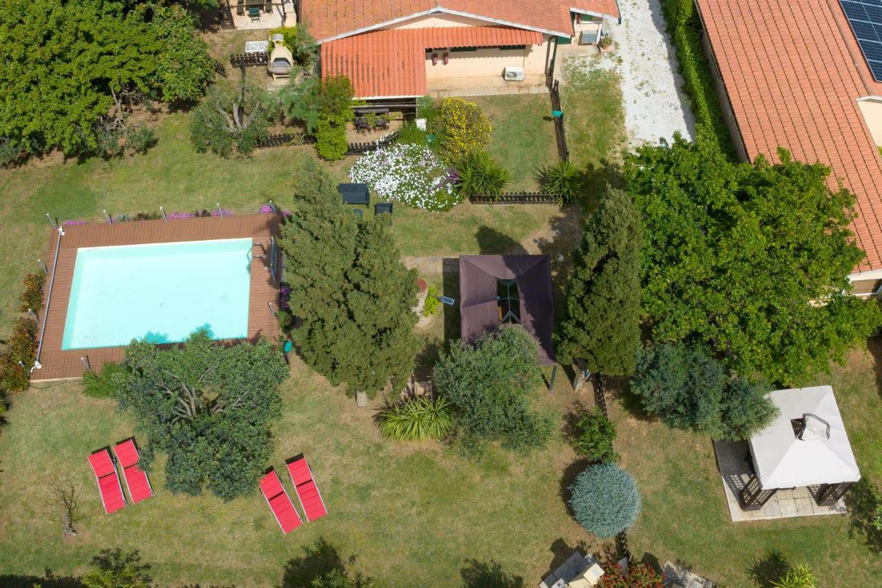 Podere Isabella San Vincenzo Exterior photo