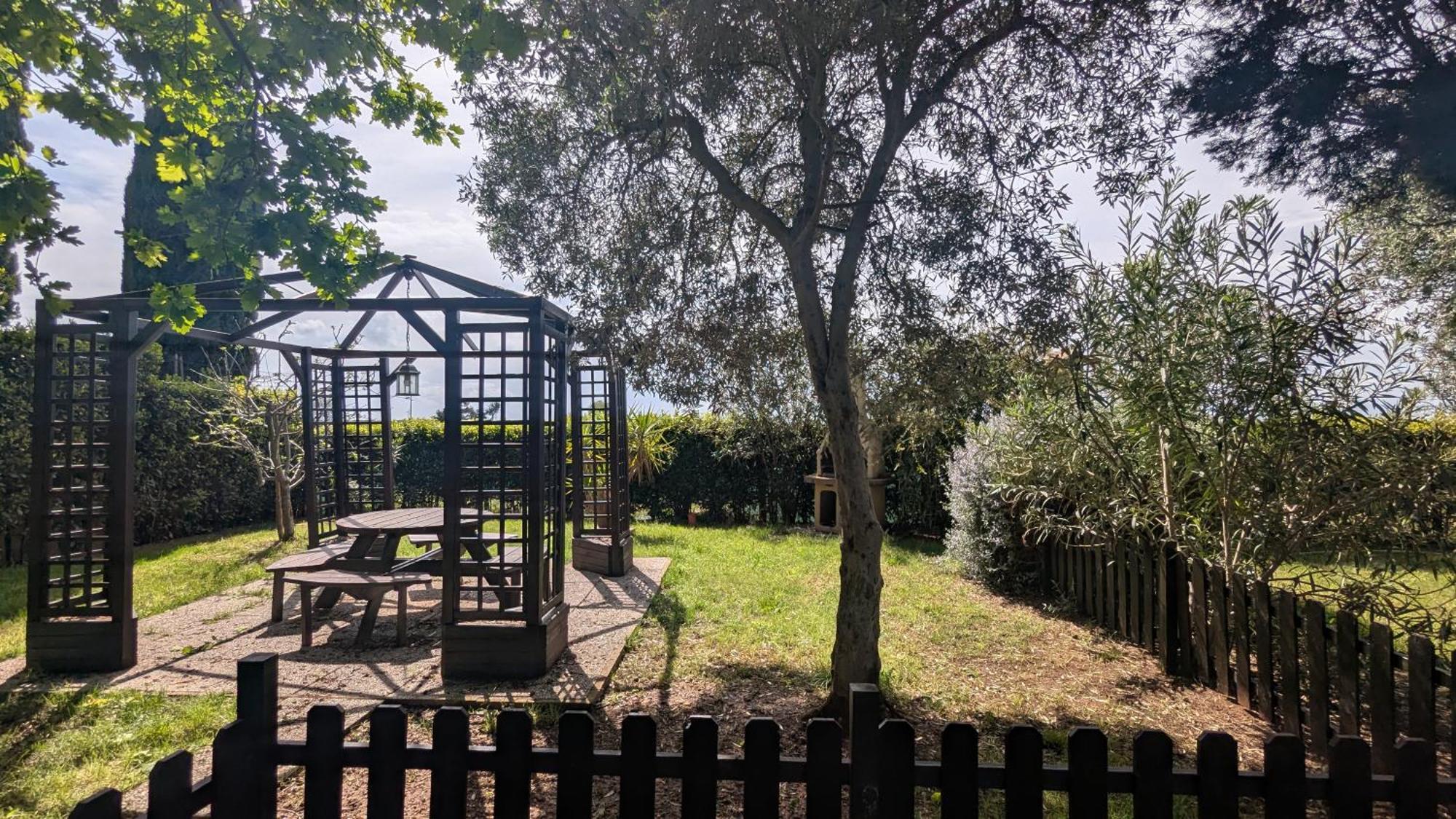 Podere Isabella San Vincenzo Exterior photo